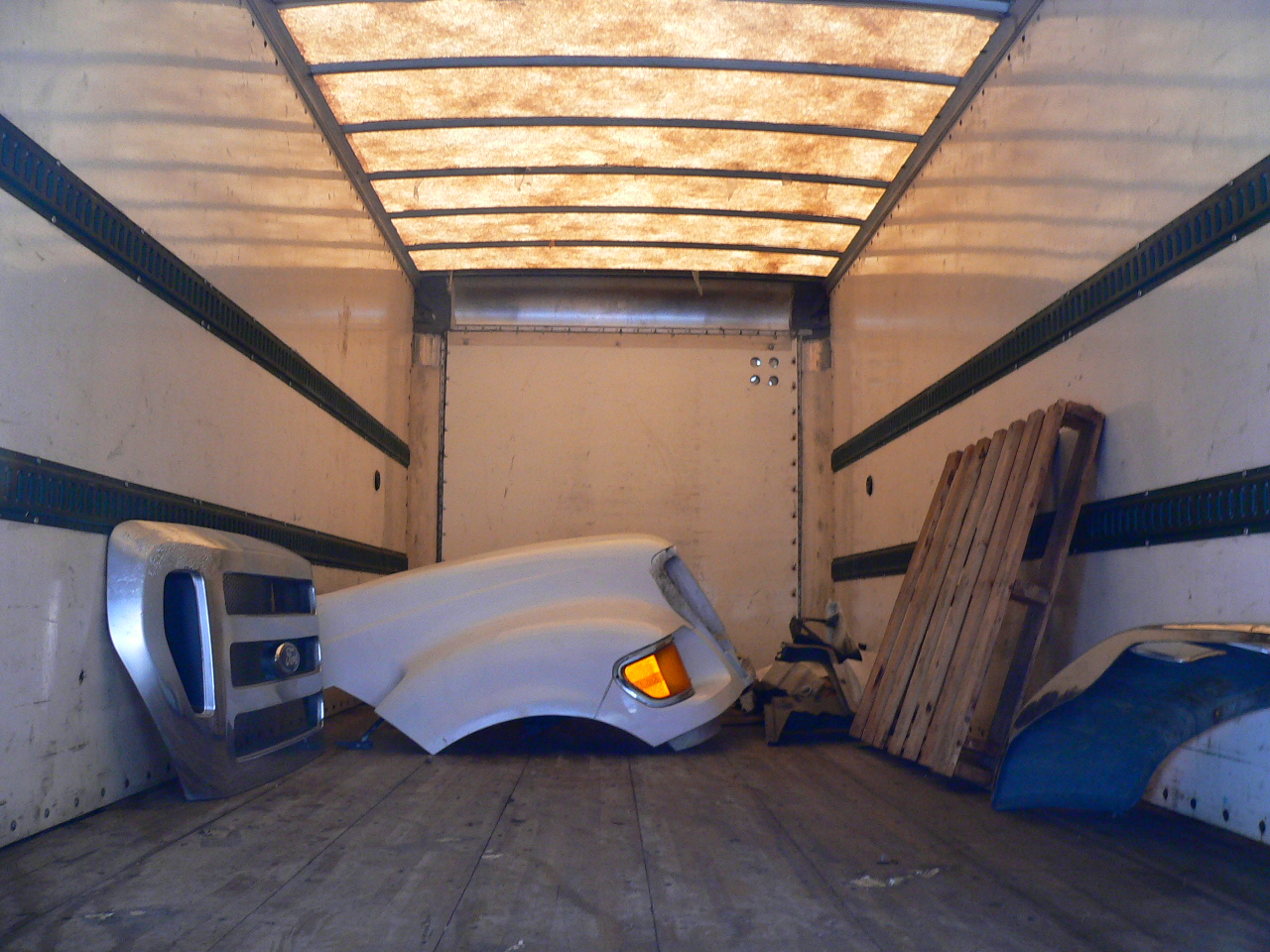 Used Truck body for 24 FT Truck